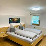 Garni Enzian Gasthof