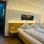 Garni Enzian Gasthof 3*