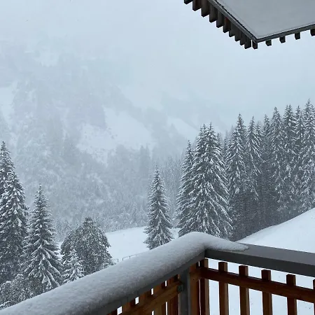 Garni Enzian Konukevi