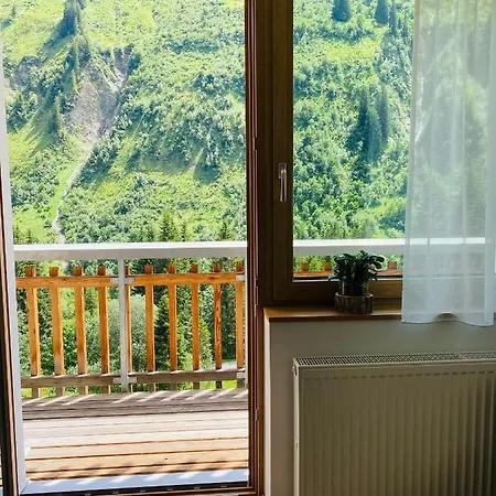 Garni Enzian Konukevi Damuels