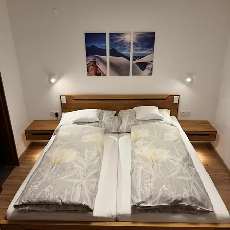 Garni Enzian Gæstehus 3*