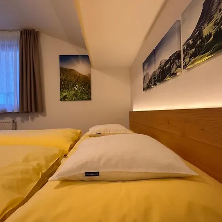 Gasthof Garni Enzian Damüls