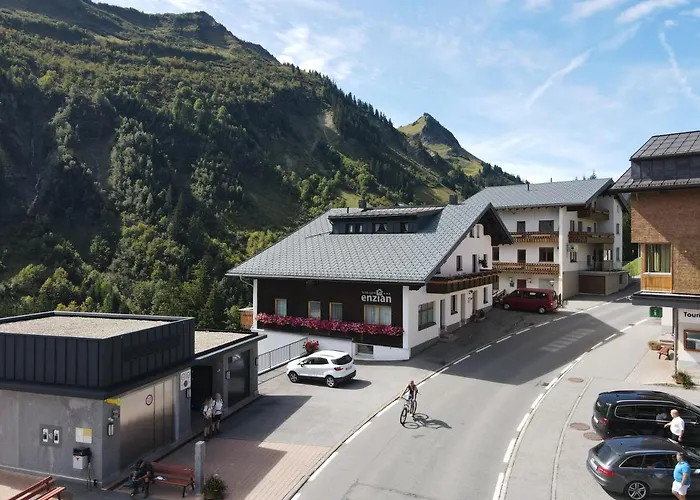 Gasthof Garni Enzian 3*